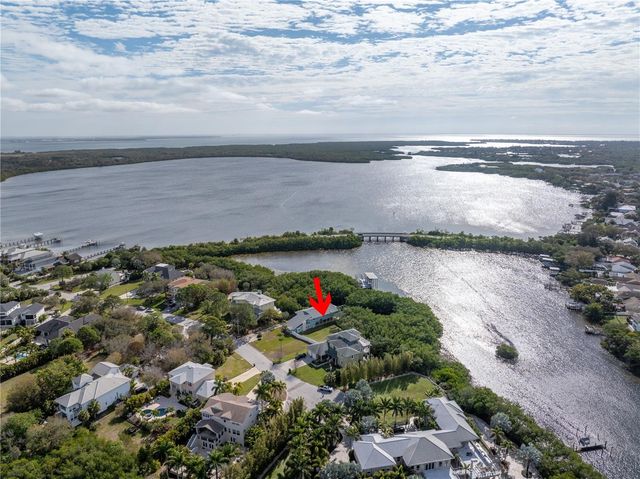 734 WEEDON DRIVE NE, St Petersburg, FL 33702