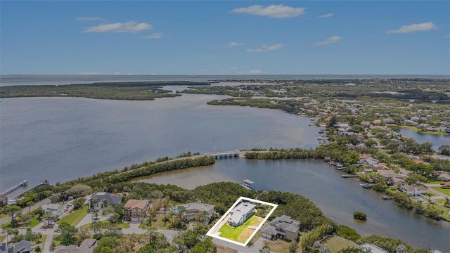 734 WEEDON DRIVE NE, St Petersburg, FL 33702