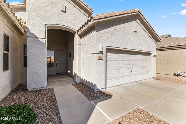 9418 W SALTER Drive, Peoria, AZ 85382