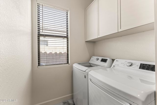 9418 W SALTER Drive, Peoria, AZ 85382