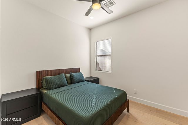 9418 W SALTER Drive, Peoria, AZ 85382