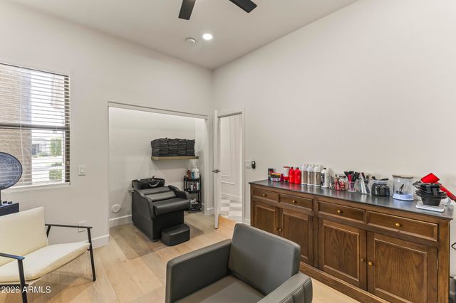 9418 W SALTER Drive, Peoria, AZ 85382