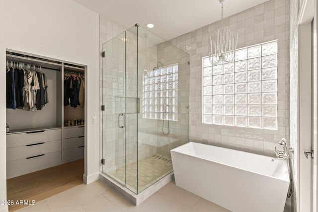 9418 W SALTER Drive, Peoria, AZ 85382