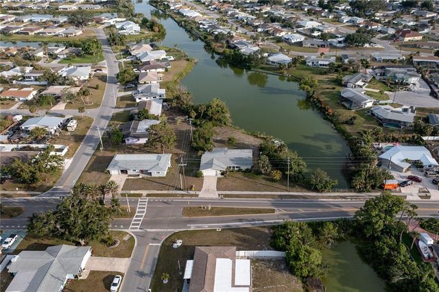 512 SHAMROCK BLVD, Venice, FL 34293
