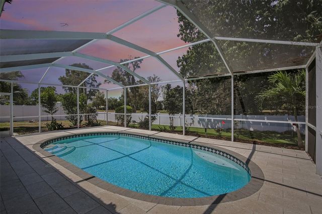 9622 OAKHURST ROAD, Seminole, FL 33776