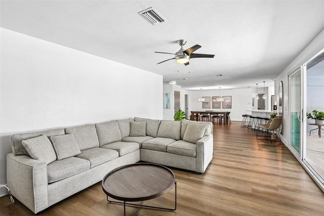 9622 OAKHURST ROAD, Seminole, FL 33776