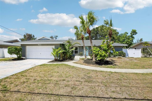 9622 OAKHURST ROAD, Seminole, FL 33776