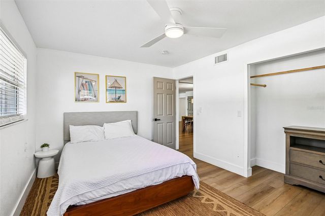 9622 OAKHURST ROAD, Seminole, FL 33776