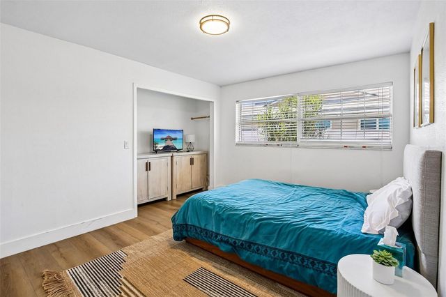 9622 OAKHURST ROAD, Seminole, FL 33776