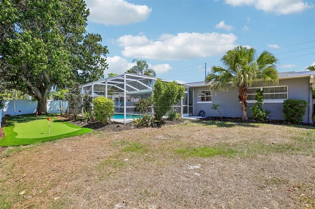 9622 OAKHURST ROAD, Seminole, FL 33776