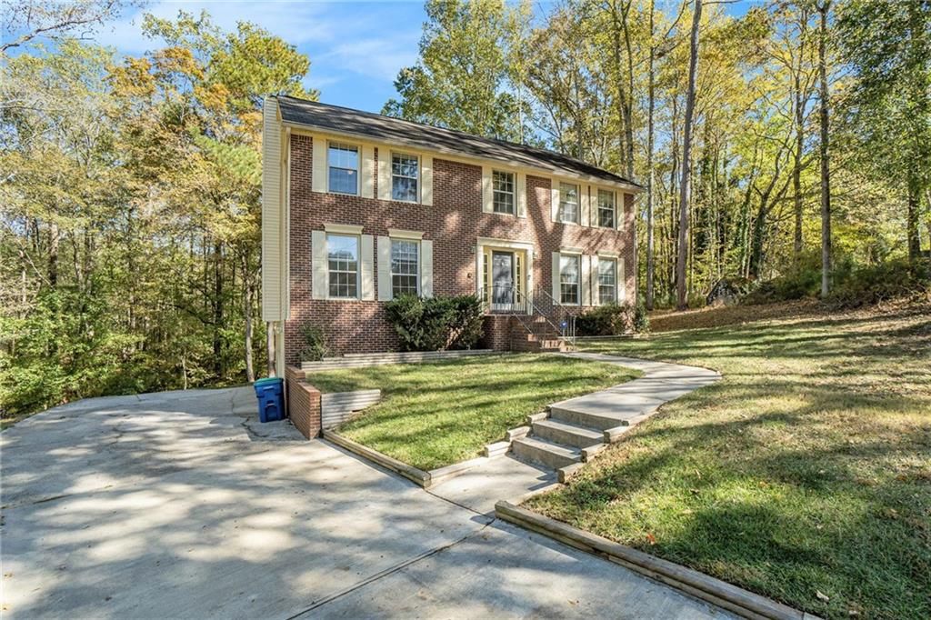 145 Shadybrook SW Lane, Atlanta, GA 30331