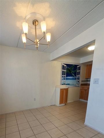 11620 PARK BOULEVARD 209, Seminole, FL 33772