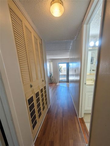 11620 PARK BOULEVARD 209, Seminole, FL 33772