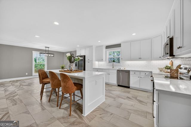 137 Buck Road, Gray, GA 31032