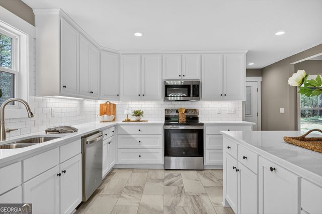 137 Buck Road, Gray, GA 31032