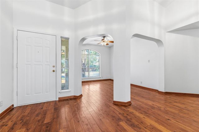 5043 Cleves ST, Round Rock, TX 78681