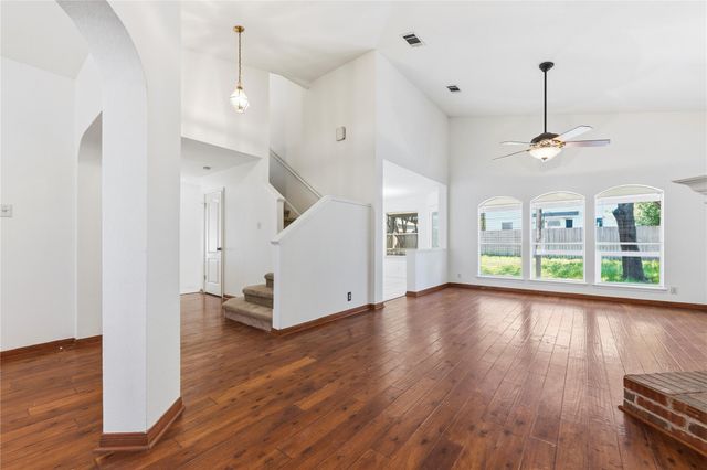 5043 Cleves ST, Round Rock, TX 78681