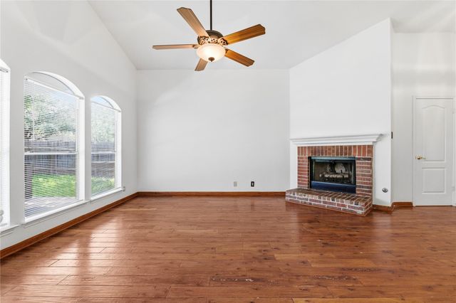 5043 Cleves ST, Round Rock, TX 78681