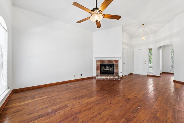 5043 Cleves ST, Round Rock, TX 78681