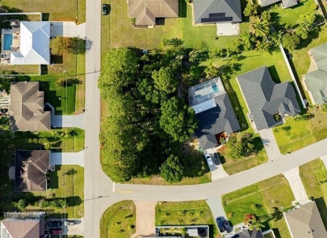 1399 SW Halford Ave, Port St Lucie, FL 34953