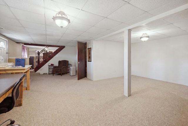 680 N Underwood St, Fall River, MA 02720