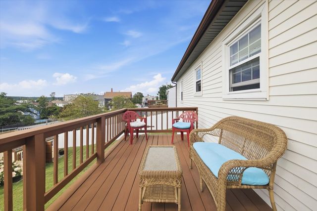 680 N Underwood St, Fall River, MA 02720
