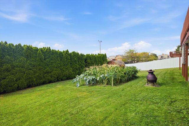 680 N Underwood St, Fall River, MA 02720