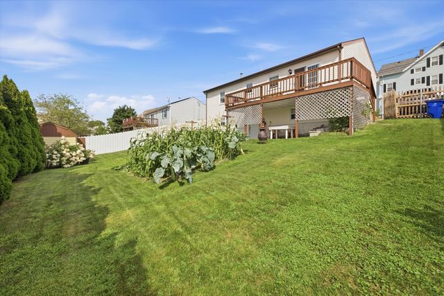 680 N Underwood St, Fall River, MA 02720