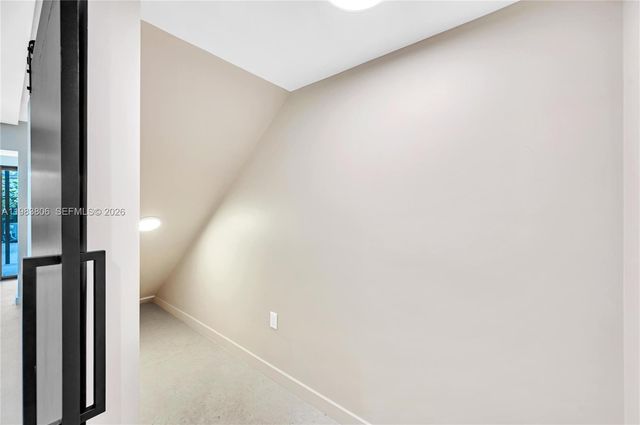 2211 NE 122nd St 2211, North Miami, FL 33181