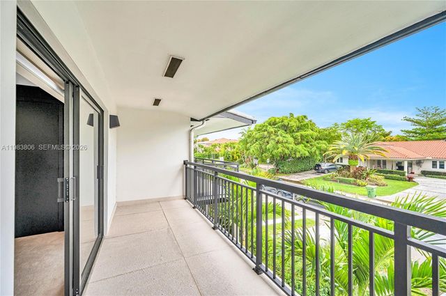 2211 NE 122nd St 2211, North Miami, FL 33181