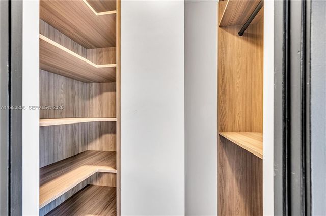 2211 NE 122nd St 2211, North Miami, FL 33181