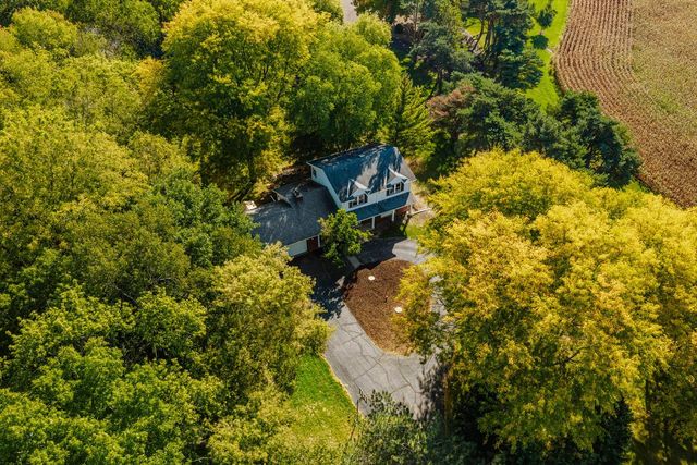 5110 S Woodridge LANE, New Berlin, WI 53146