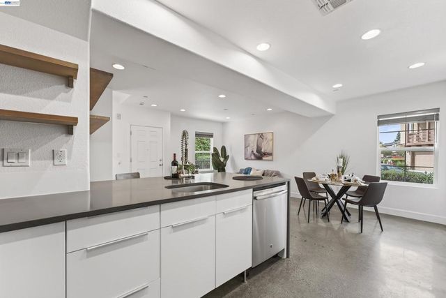 538 Citadelle Ln, San Jose, CA 95116