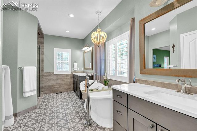 4745 Cheyenne Drive, Larkspur, CO 80118