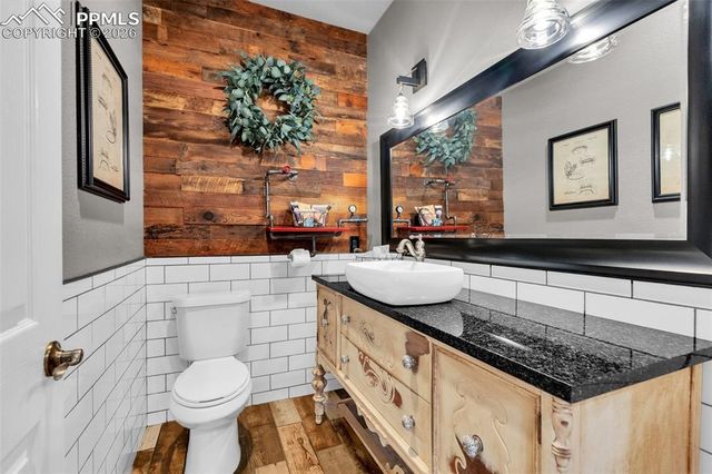 4745 Cheyenne Drive, Larkspur, CO 80118