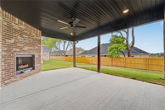 1310 Josephine Drive, Centerton, AR 72719