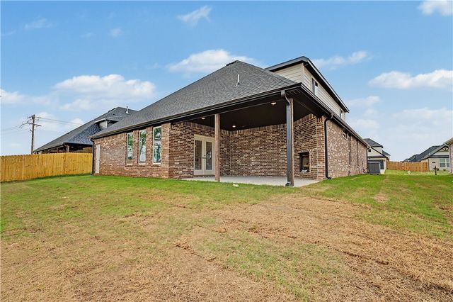 1310 Josephine Drive, Centerton, AR 72719
