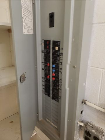 37 Lark Industrial Parkway A, Smithfield, RI 02828