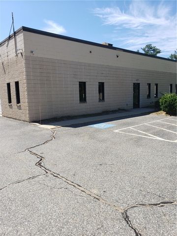 37 Lark Industrial Parkway A, Smithfield, RI 02828