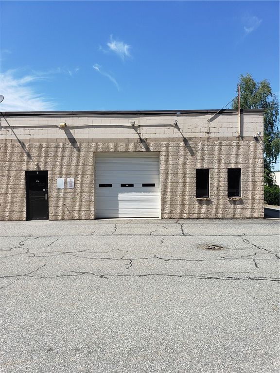 37 Lark Industrial Parkway A, Smithfield, RI 02828
