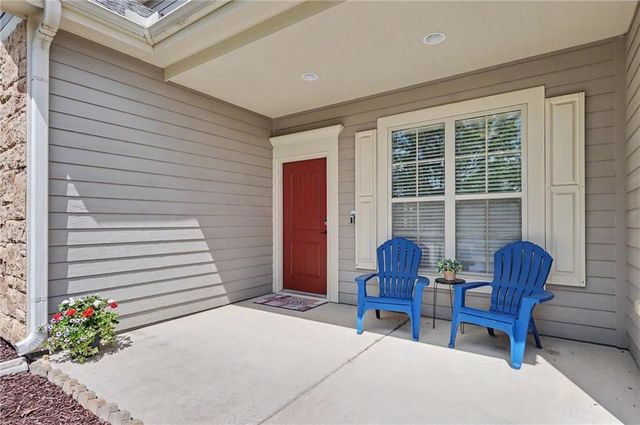 5710 Silverstone Drive, Lawrence, KS 66049