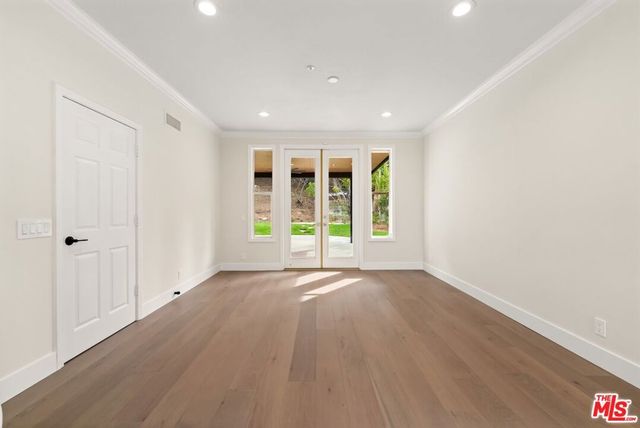 18500 Saint Moritz Drive, Tarzana, CA 91356