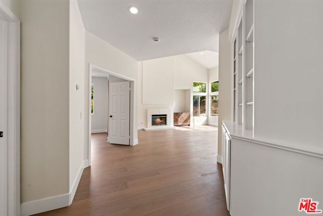 18500 Saint Moritz Drive, Tarzana, CA 91356