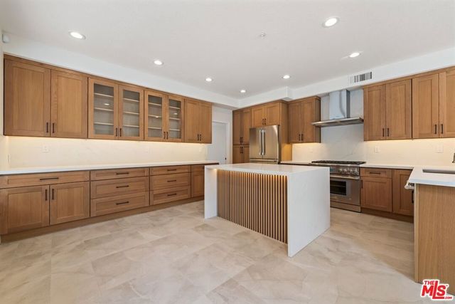 18500 Saint Moritz Drive, Tarzana, CA 91356