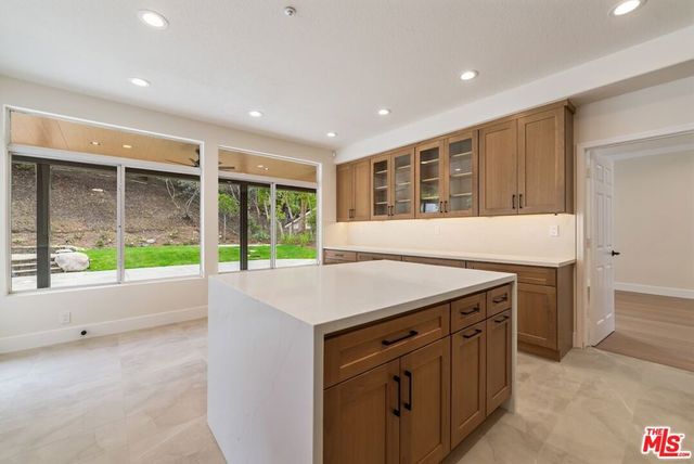 18500 Saint Moritz Drive, Tarzana, CA 91356