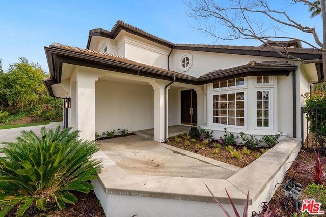 18500 Saint Moritz Drive, Tarzana, CA 91356