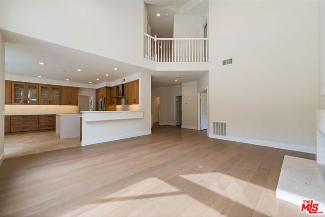 18500 Saint Moritz Drive, Tarzana, CA 91356