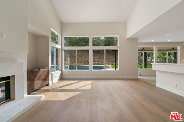 18500 Saint Moritz Drive, Tarzana, CA 91356