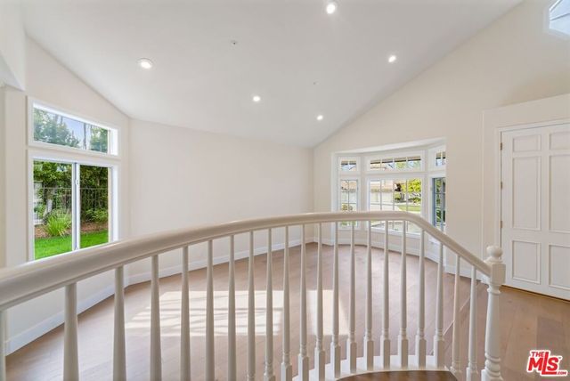 18500 Saint Moritz Drive, Tarzana, CA 91356