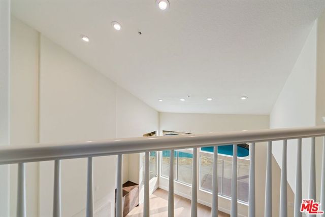 18500 Saint Moritz Drive, Tarzana, CA 91356